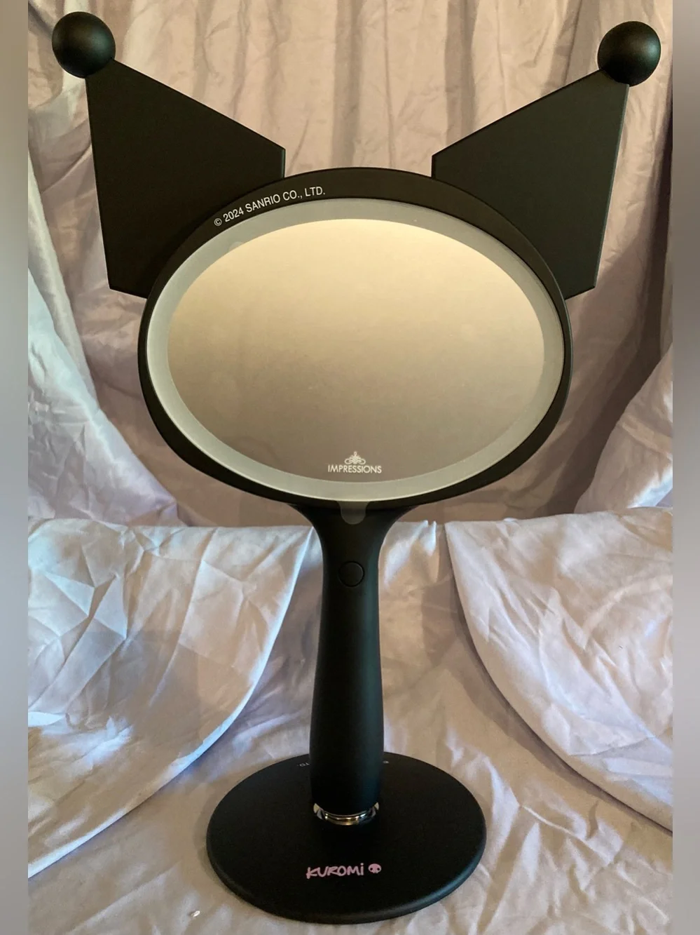 Kuromi LED Handheld Makeup Mirror w/ Magnetic Base